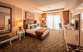 Vuni Palace Premium Beachfront Hotel & Spa & Casino